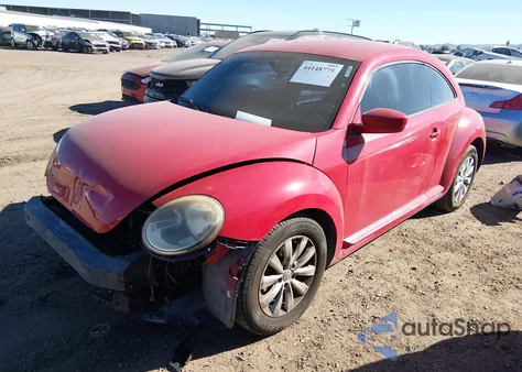 2013 Volkswagen Beetle 2.5L Entry из США, поврежденный, VIN 3VWFP7AT8DM660472